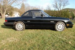 Alfa Romeo Quadrifoglio Spider Black 1988 Passenger Side View