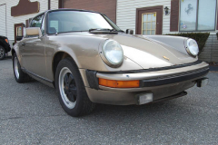 Porsche 911 SC Targa Gold 1982